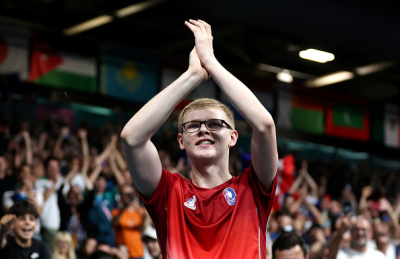 Félix Lebrun profite du forfait de son adversaire