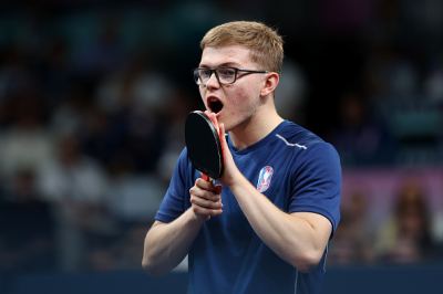 Alexis Lebrun s'impose après avoir sauvé des balles de match