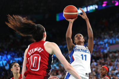 Valériane Ayayi, meilleure joueuse française de l'année