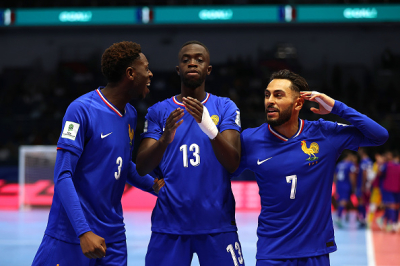 La France concède le nul en Géorgie mais valide son billet pour l'Euro