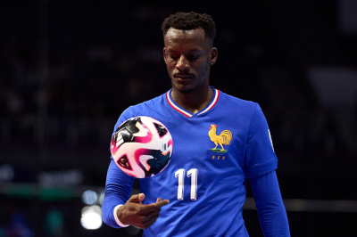 Face à l'Ukraine, les Bleus veulent briser le plafond de verre.