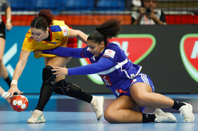 Sarah Bouktit dans l'équipe type du mondial