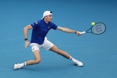 Ugo Humbert bat Matteo Berrettini et file en quart