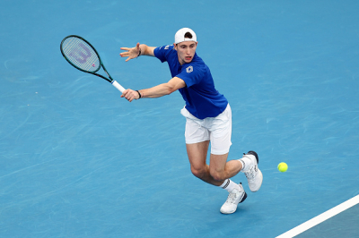 Ugo Humbert plus solide que Terence Atmane