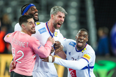 Un but à la dernière seconde envoi la France en demi-finale