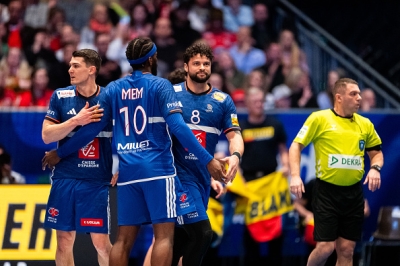 Les bleus sans Dika Mem et Elohim Prandi