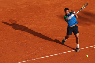 Arthur Fils rejoint les huitièmes de finale et attend Andrey Rublev
