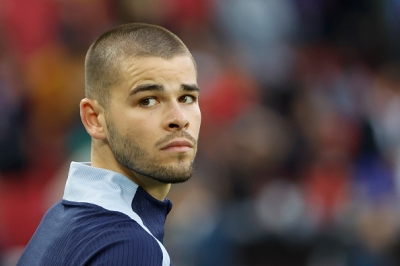 Lucas Chevalier blessé, ses chances pour le Mondial s'amoindrissent