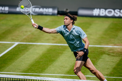 Arthur Rinderknech sort Reilly Opelka et attend Carlos Alcaraz