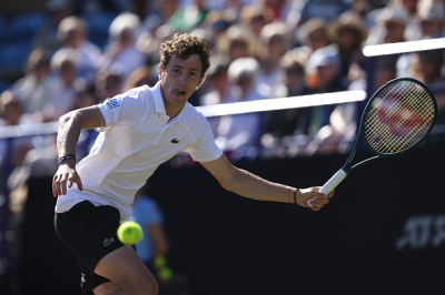 Ugo Humbert se qualifie tranquillement