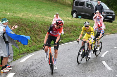 Thymen Arensman en géant