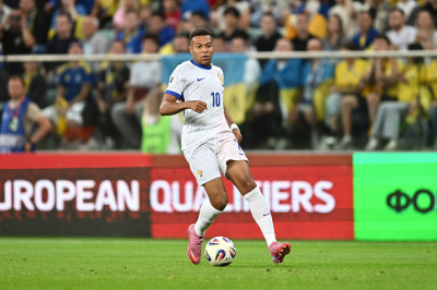 Les Bleus se font peur mais s’imposent face à l’Islande