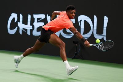 Giovanni Mpetshi Perricard battu par Alexander Shevchenko