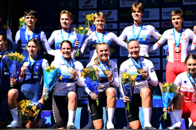 Le collectif Français en or sur le relai mixte