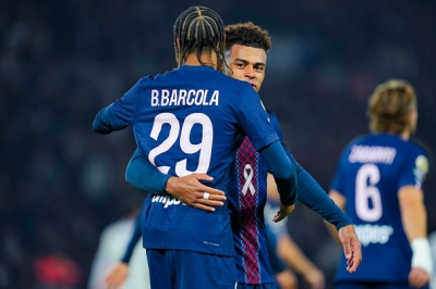Doué, Barcola, un poste pour deux joueurs