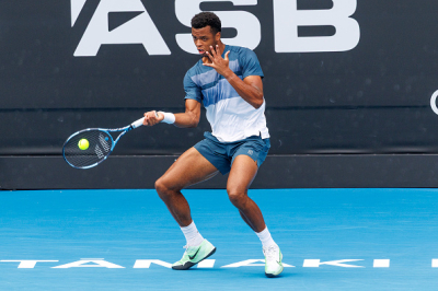 Giovanni Mpetshi Perricard tombe face à Jakub Mensik