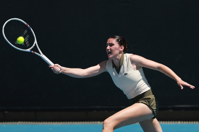 Elsa Jacquemot balayée par Yulia Putintseva