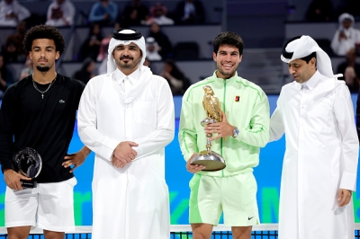 Arthur Fils balayé par Carlos Alcaraz