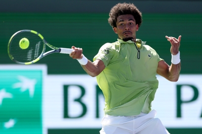 Arthur Fils s'impose facilement