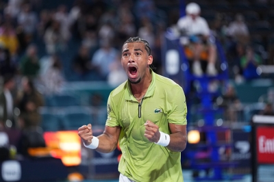 Arthur Fils en demi-finale après avoir sauvé 4 balles de match contre Tommy Paul