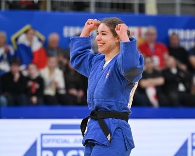 Auchecorne en argent, Ngayap-Hambou en bronze