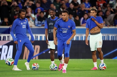 Les bleus au complet pour affronter le Sénégal