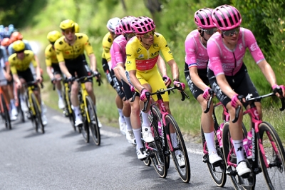 Alex Baudin voit la vie en jaune et rose