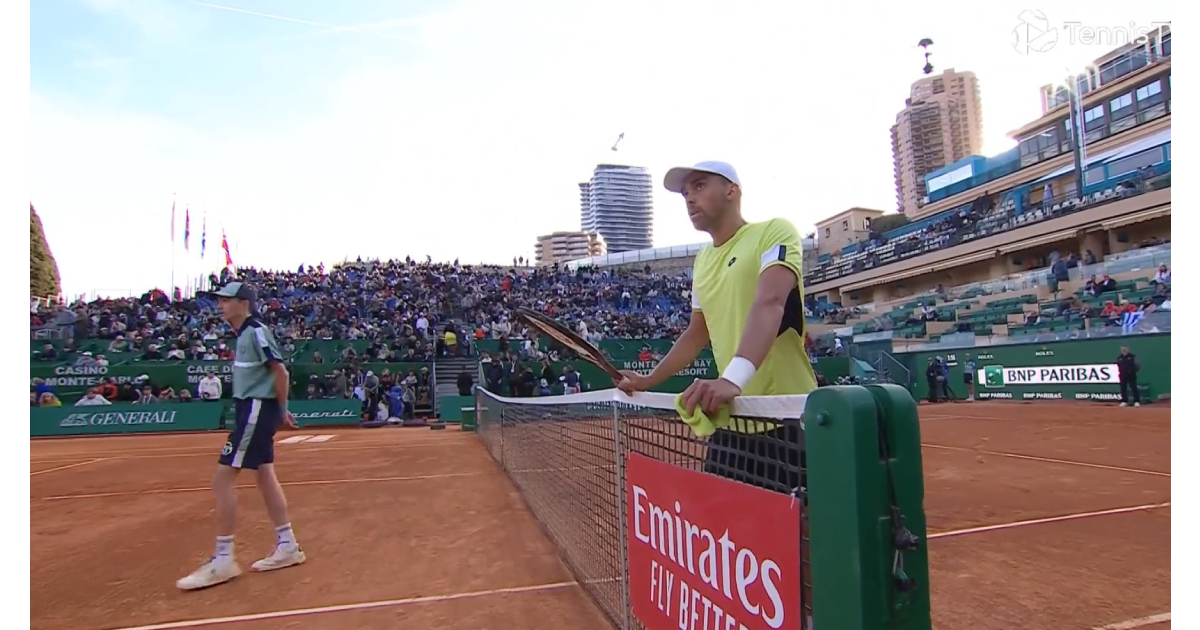 Bonzi blessé et contraint à l'abandon