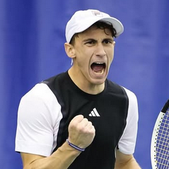 Théo Papamalamis, tennisman français de l'équipe de France